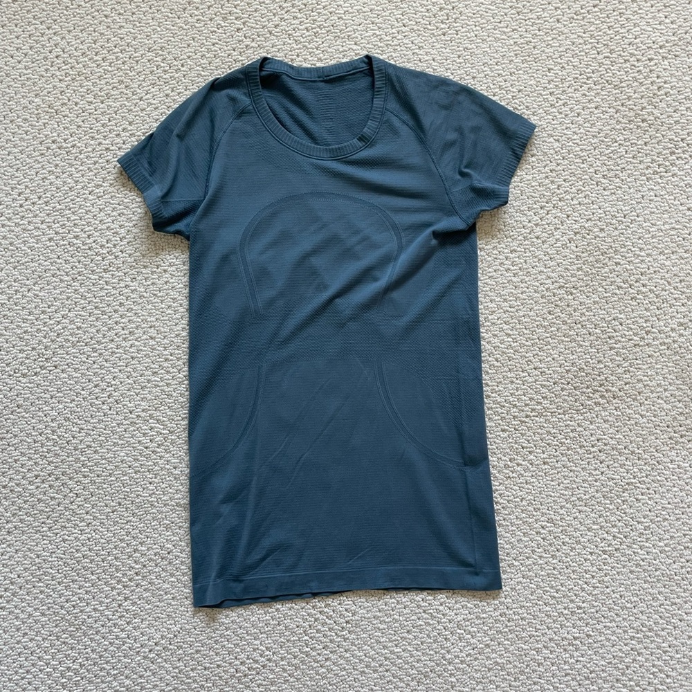 Lululemon Swiftly Tech Short Sleeve Shirt